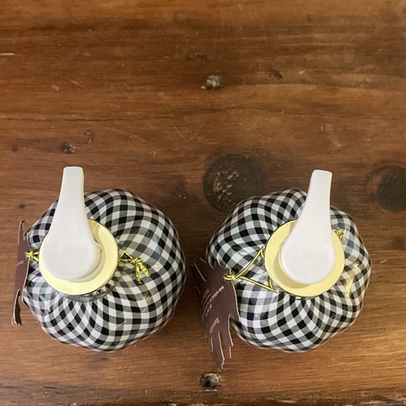 NWT 2- Maison De Base- Buffalo Check Pumpkin Sandalwood & OUD Scented Hand Soaps - Picture 8 of 17